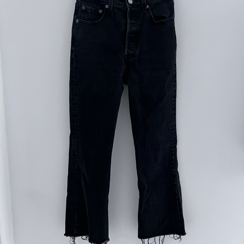 Levi’s RIBCAGE BOOT
 Black Frayed Hem Jeans size 24